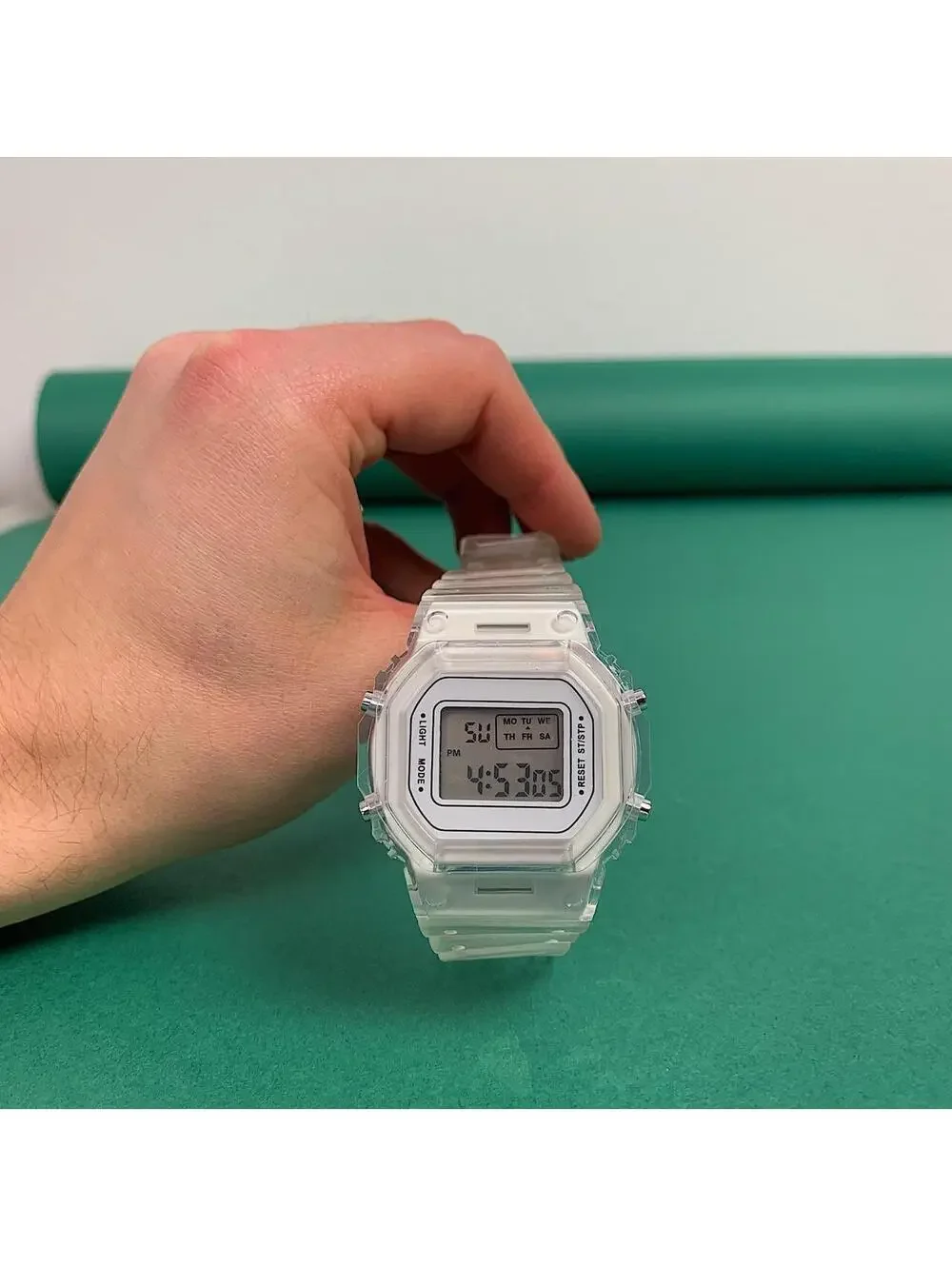 Essential Y2K Cyber 2000s Retro Vintage Style Transparent Digital White Watch